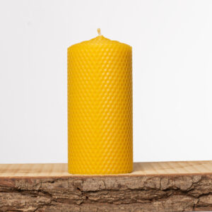 Gedrehte Kerze - 15cm / 8cm